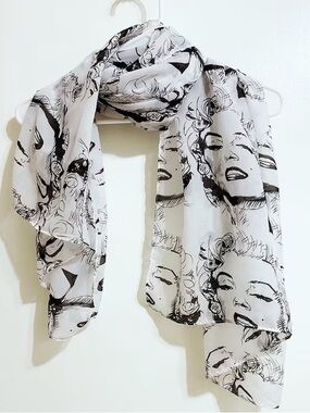 NWT Marilyn Monroe Black White Sheer Long Scarf